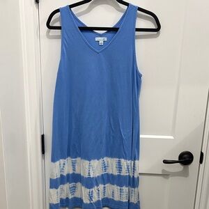 Stylish Blue and White Tie-Dye Midi Dress